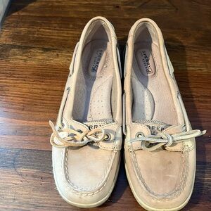 Lightly worn sperry boat shoes
